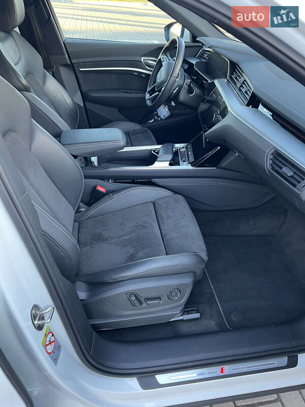 Внедорожник / Кроссовер Audi e-tron 2020 в Днепре