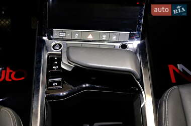Внедорожник / Кроссовер Audi e-tron 2020 в 