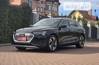 Позашляховик / Кросовер Audi e-tron 2021 в Чернівцях