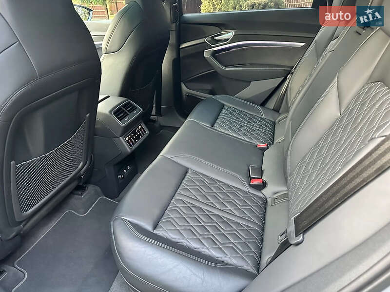 Внедорожник / Кроссовер Audi e-tron 2022 в Львове фото 7 Внедорожник / Кроссовер Audi e-tron 2022 в Львове