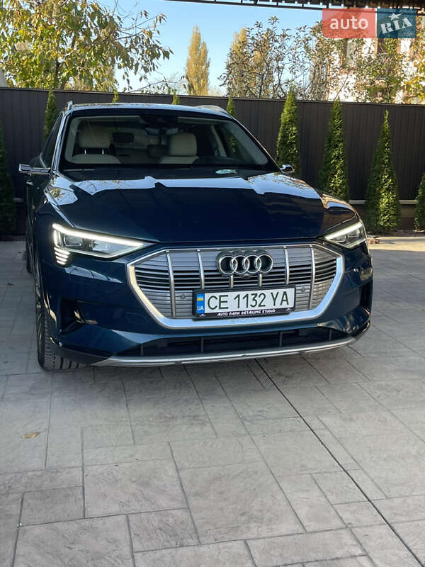 Внедорожник / Кроссовер Audi e-tron 2019 в Черновцах