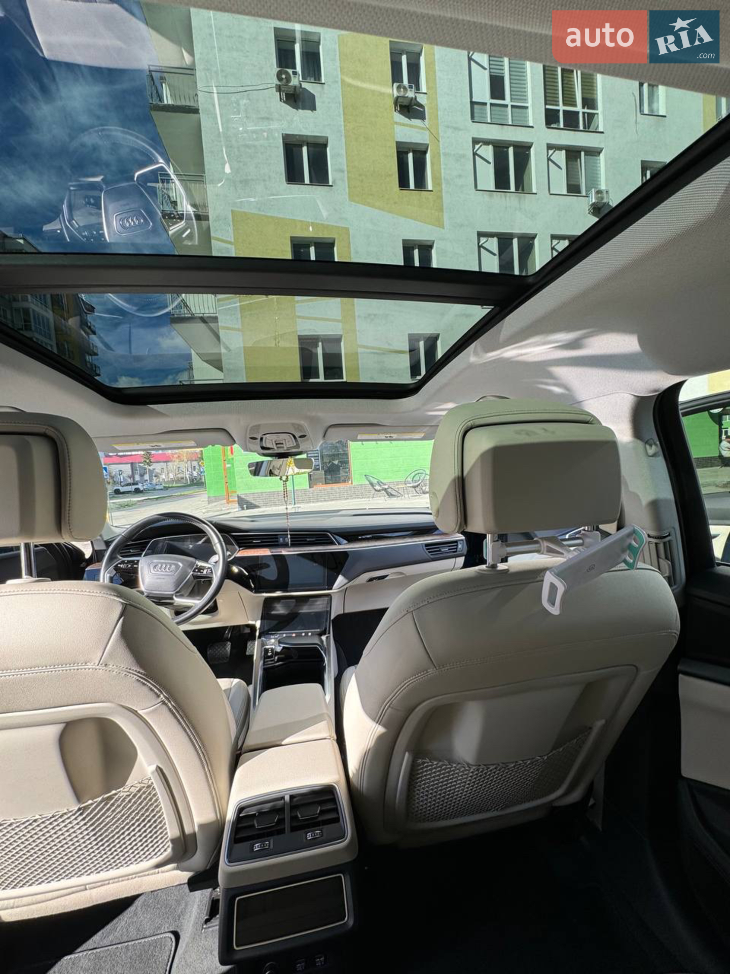 2019 Audi e-tron - мініатюра 22