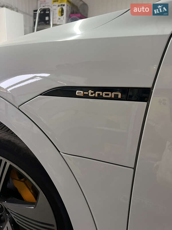 Внедорожник / Кроссовер Audi e-tron 2022 в Харькове фото 8 Внедорожник / Кроссовер Audi e-tron 2022 в Харькове