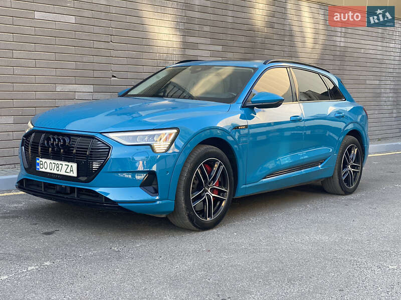 Позашляховик / Кросовер Audi e-tron 2019 в Тернополі