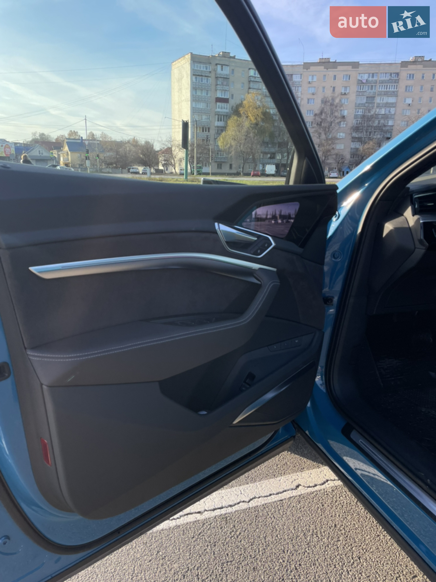 2019 Audi e-tron - мініатюра 11