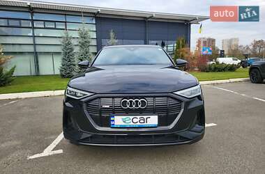Внедорожник / Кроссовер Audi e-tron 2020 в 
