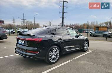 Внедорожник / Кроссовер Audi e-tron 2020 в 