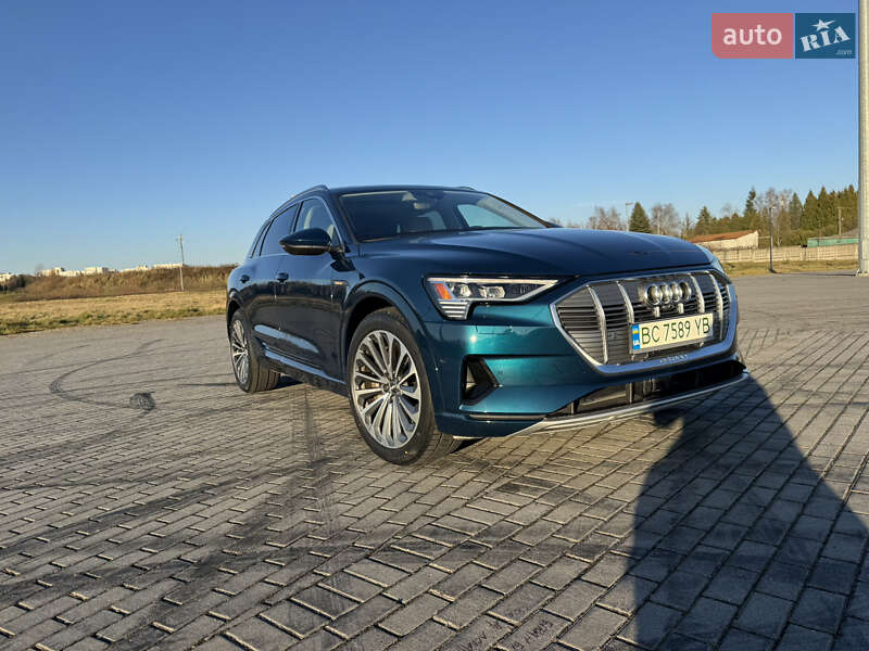 Audi e-tron 2019