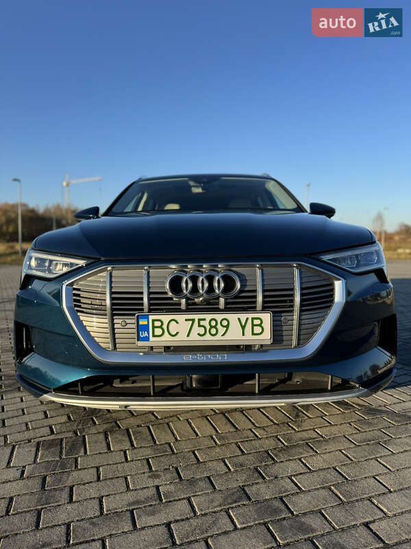 Позашляховик / Кросовер Audi e-tron 2019 в Львові фото 37 Позашляховик / Кросовер Audi e-tron 2019 в Львові
