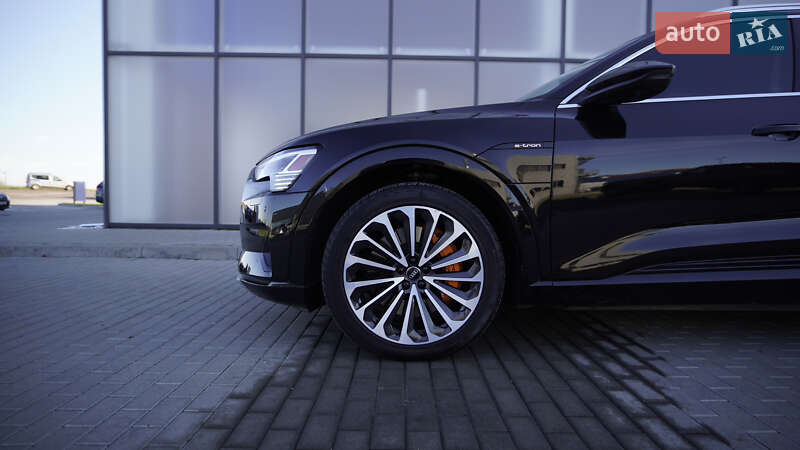 Позашляховик / Кросовер Audi e-tron 2019 в Львові