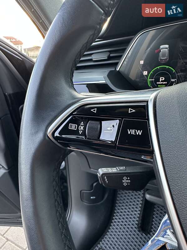 Внедорожник / Кроссовер Audi e-tron 2021 в Киеве