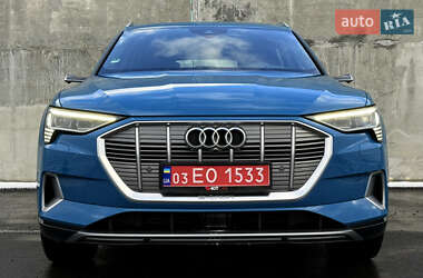 Внедорожник / Кроссовер Audi e-tron 2020 в 