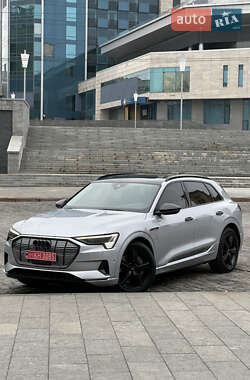 Внедорожник / Кроссовер Audi e-tron 2019 в Харькове