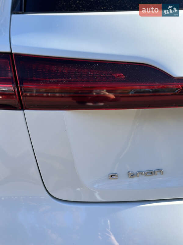 Внедорожник / Кроссовер Audi e-tron 2019 в Полтаве