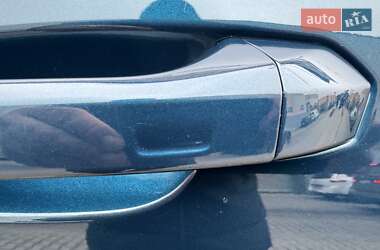 Внедорожник / Кроссовер Audi e-tron 2020 в 
