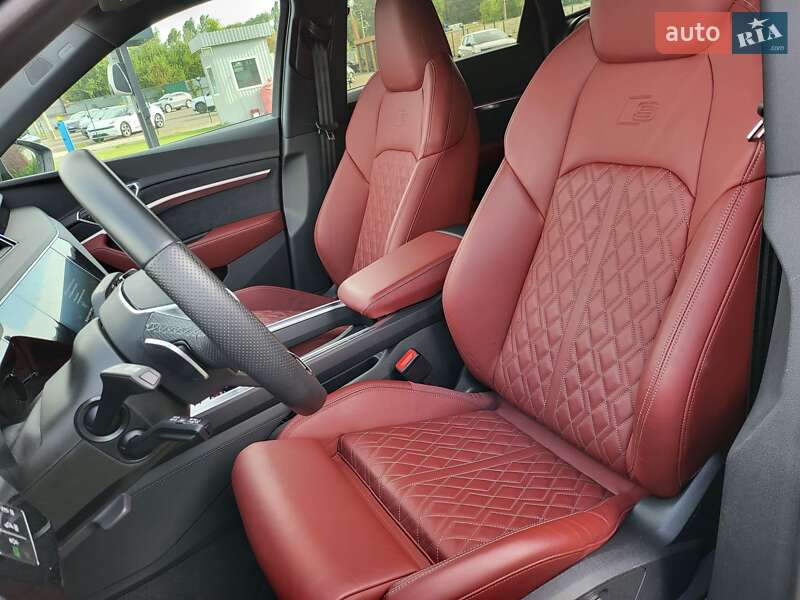 Внедорожник / Кроссовер Audi e-tron 2022 в Киеве