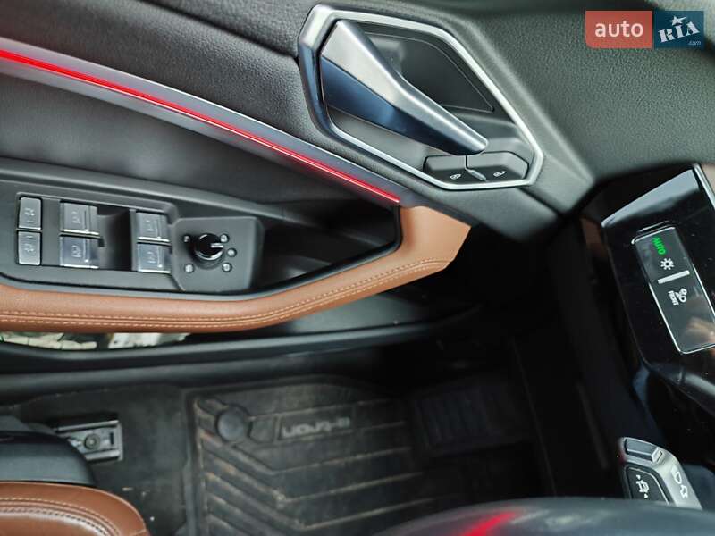 Позашляховик / Кросовер Audi e-tron 2019 в Києві