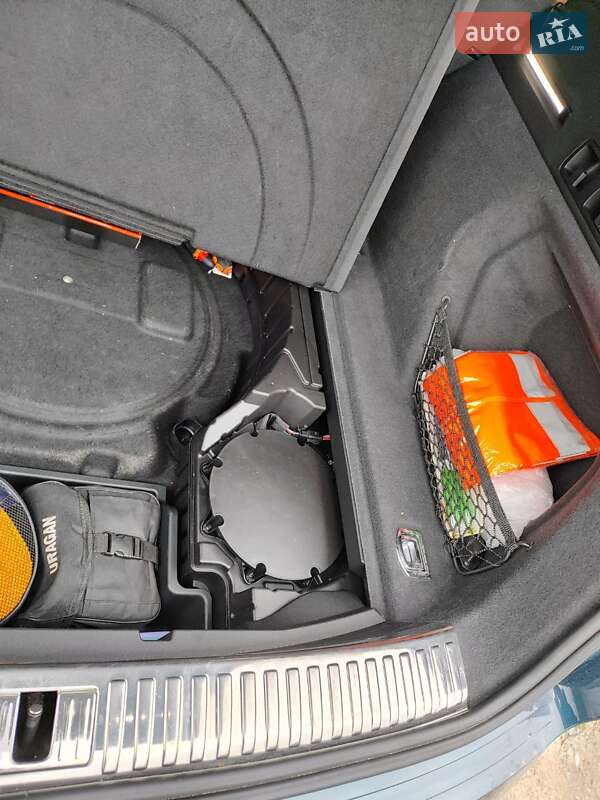 Позашляховик / Кросовер Audi e-tron 2019 в Києві