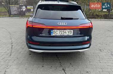 Внедорожник / Кроссовер Audi e-tron 2019 в 