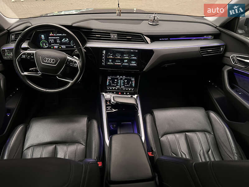 Позашляховик / Кросовер Audi e-tron 2019 в Львові