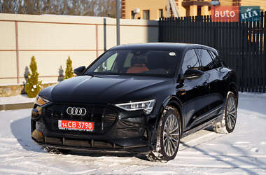 Позашляховик / Кросовер Audi e-tron 2021 в Вінниці