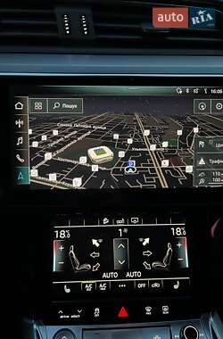 Внедорожник / Кроссовер Audi e-tron 2020 в 