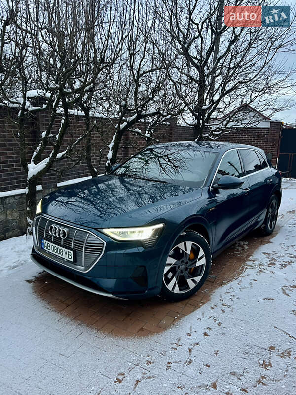 Позашляховик / Кросовер Audi e-tron 2019 в Вінниці