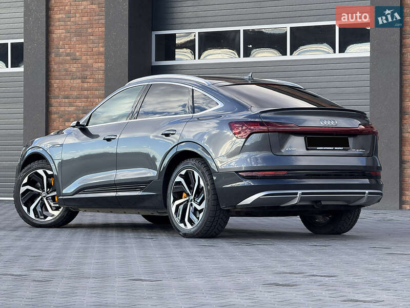 Внедорожник / Кроссовер Audi e-tron 2020 в Черновцах