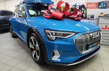 Внедорожник / Кроссовер Audi e-tron 2019 в 