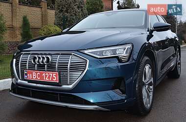 Позашляховик / Кросовер Audi e-tron 2021 в Рівному