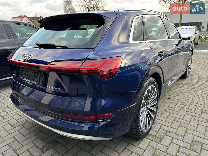 Внедорожник / Кроссовер Audi e-tron 2019 в Ужгороде