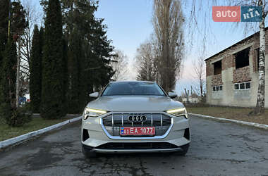 Внедорожник / Кроссовер Audi e-tron 2021 в Ровно