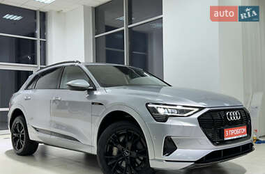 Внедорожник / Кроссовер Audi e-tron 2020 в 