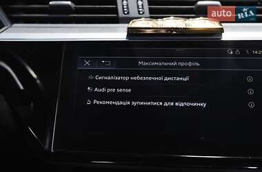 Позашляховик / Кросовер Audi e-tron 2019 в 