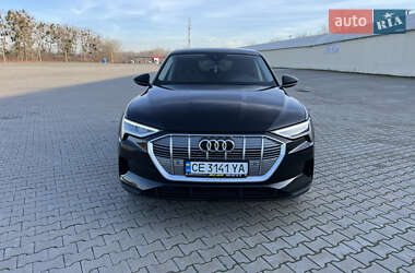 Внедорожник / Кроссовер Audi e-tron 2022 в 