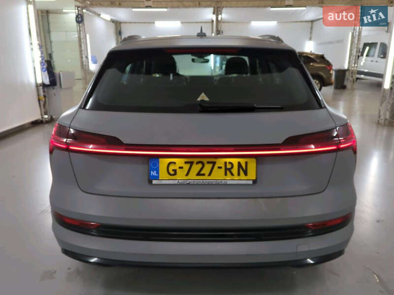 Внедорожник / Кроссовер Audi e-tron 2019 в Коломые