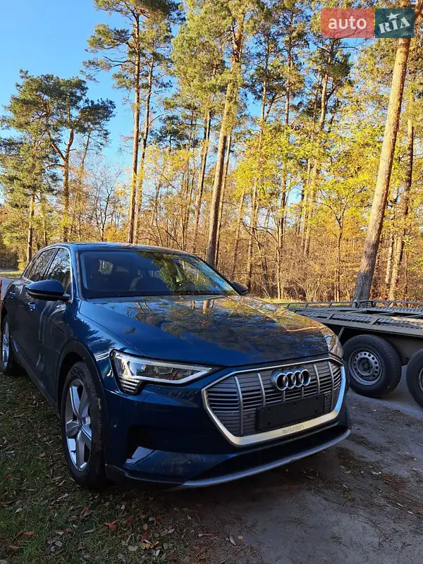 Audi e-tron 2019