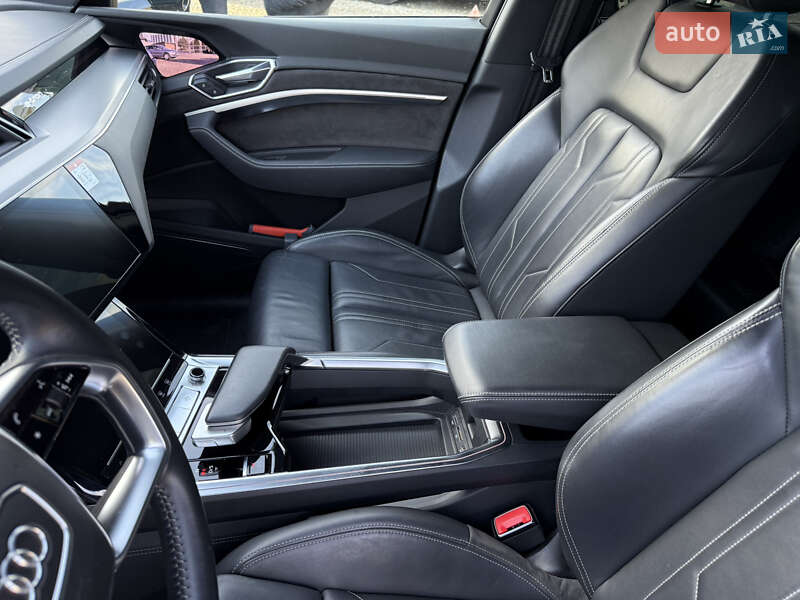 Внедорожник / Кроссовер Audi e-tron 2019 в Коломые