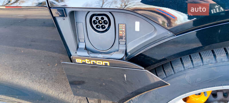 Позашляховик / Кросовер Audi e-tron 2020 в Харкові