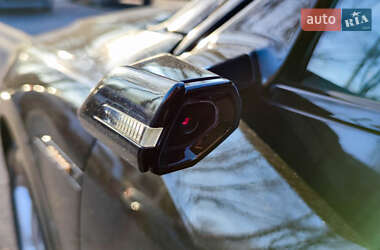 Внедорожник / Кроссовер Audi e-tron 2020 в 