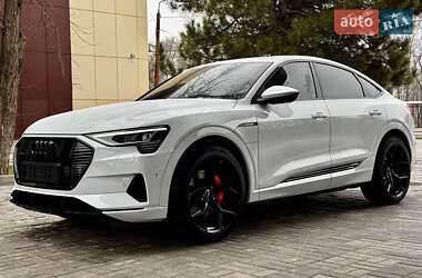 Внедорожник / Кроссовер Audi e-tron 2022 в Днепре