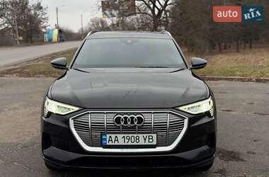 Внедорожник / Кроссовер Audi e-tron 2019 в 