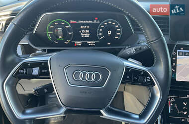 Внедорожник / Кроссовер Audi e-tron 2019 в 