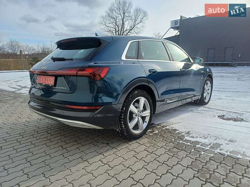 Внедорожник / Кроссовер Audi e-tron 2019 в Львове