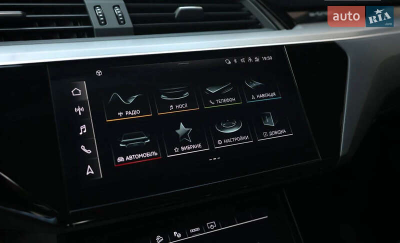 Внедорожник / Кроссовер Audi e-tron 2019 в Киеве