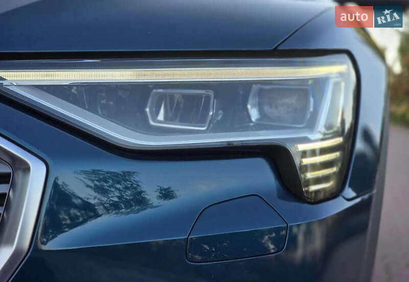 Внедорожник / Кроссовер Audi e-tron 2019 в Киеве