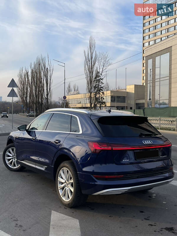 Внедорожник / Кроссовер Audi e-tron 2020 в Киеве фото 2 Внедорожник / Кроссовер Audi e-tron 2020 в Киеве