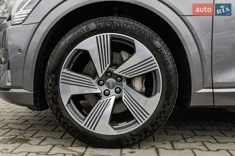 Внедорожник / Кроссовер Audi e-tron 2020 в Львове фото 17 Внедорожник / Кроссовер Audi e-tron 2020 в Львове