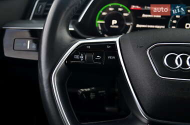 Позашляховик / Кросовер Audi e-tron 2019 в 