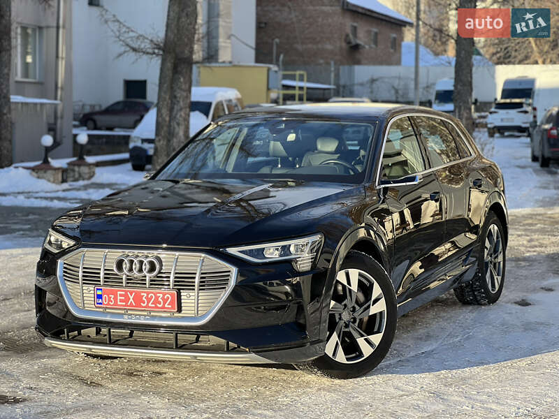 Позашляховик / Кросовер Audi e-tron 2019 в Тернополі